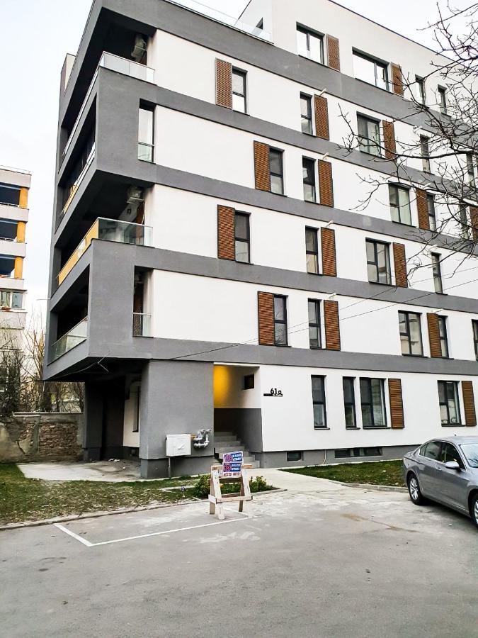 Urban Retreat: Industrial Chic 1Br Ap - Heart Of Bucharest Leilighet Eksteriør bilde